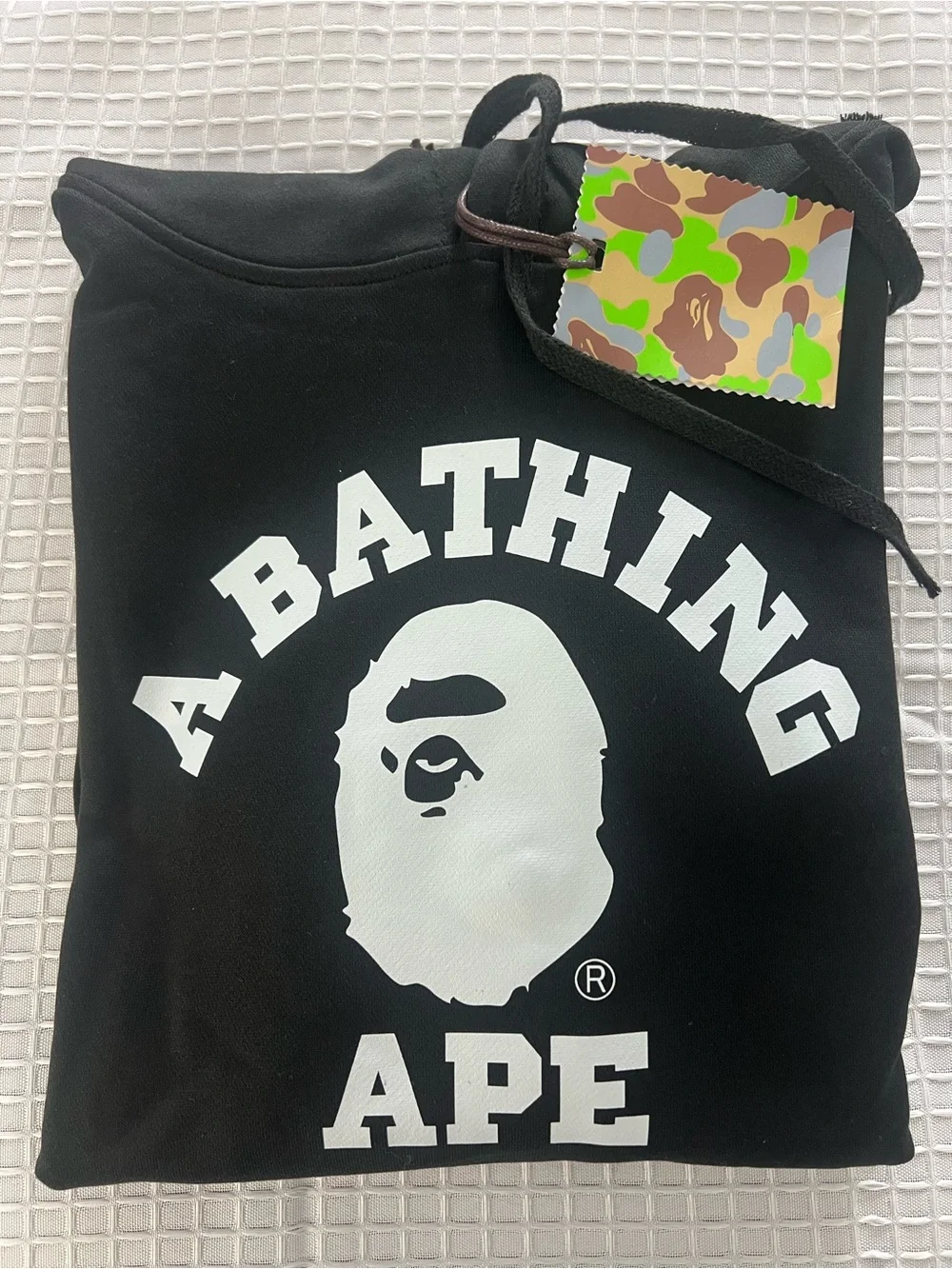 Men's A Bathing Ape (BAPE) Graphic Pullover Hoodie - Black - M